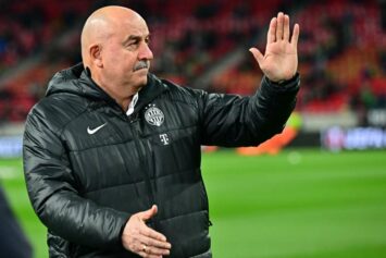 Инсайдер: Черчесов рассматривается среди кандидатов на пост главного тренера ПАОКа