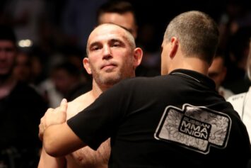 Алексей Олейник нокаутом проиграл бразильцу Дос Сантосу на Bare Knuckle