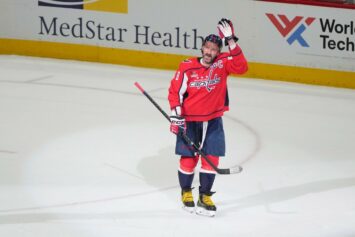 Букмекеры назвали шансы Овечкина побить рекорд Гретцки в следующем матче