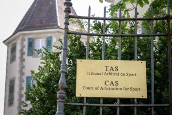 CAS отменил штраф футбольному клубу из Норвегии за кричалку фанатов «УЕФА — мафия»