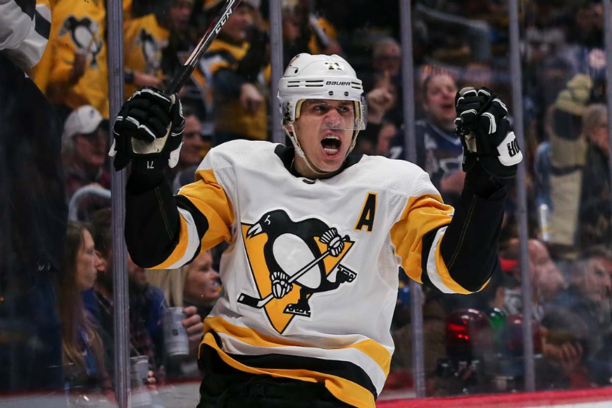 Малкин повторил редкое достижение Кросби и Овечкина, забив 30-ю шайбу в ворота «Нью-Джерси»