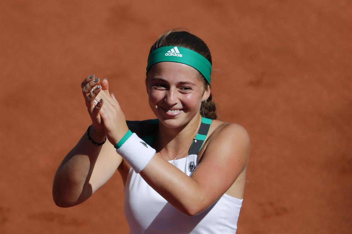 Елена Остапенко