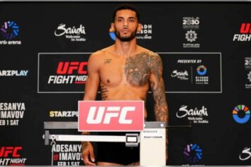 UFC уволил четырех бойцов, включая пострадавшего от отравления в Саудовской Аравии