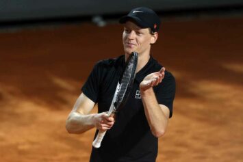 «Баранка» во втором матче подряд: Синнер унижает соперников на домашнем турнире в Риме