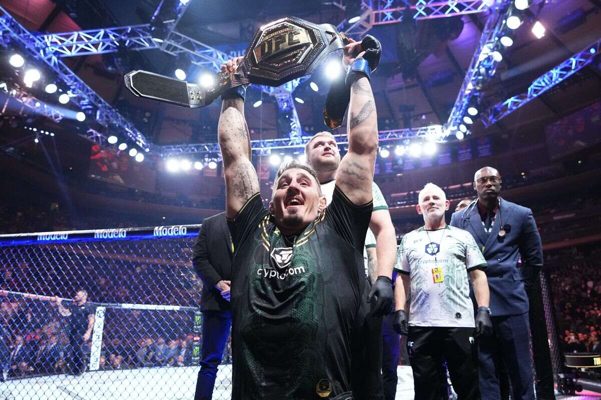 Том Аспиналл