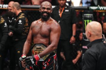 Мэтт Браун считает, что Джон Джонс рискует провалить переговоры с UFC