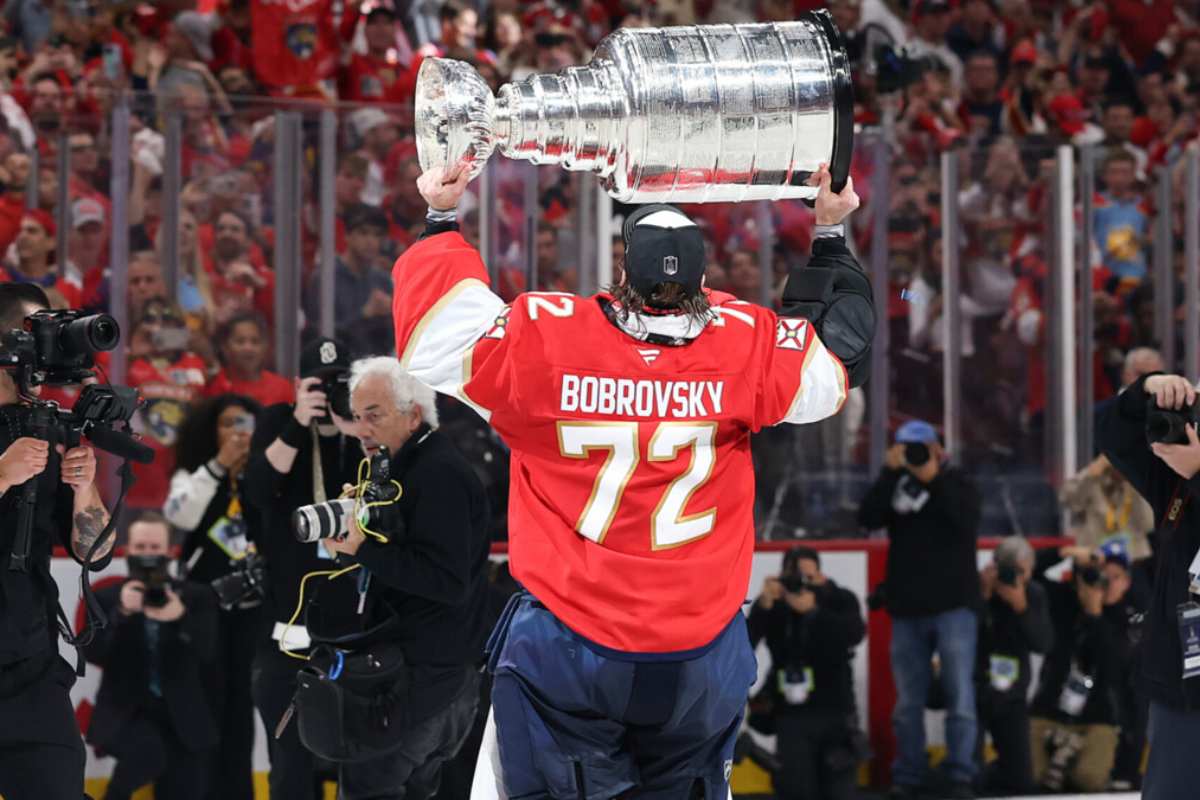 Бобровский