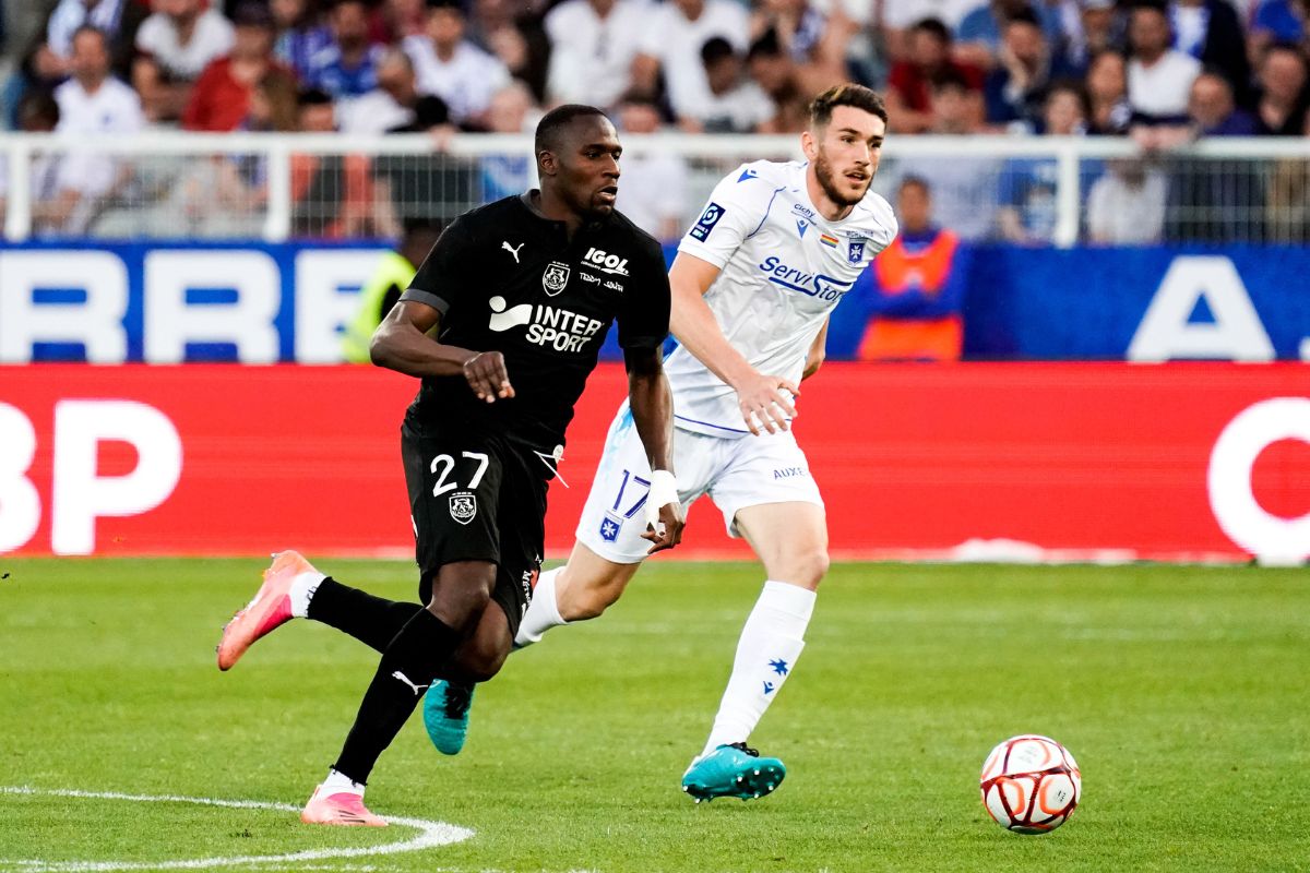 Мустафа Сангаре