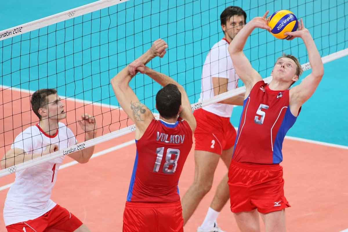 Пас связующего