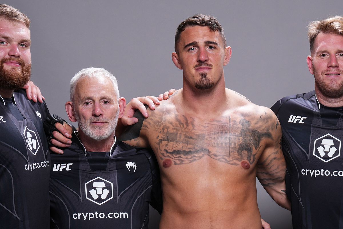 Том Аспиналл