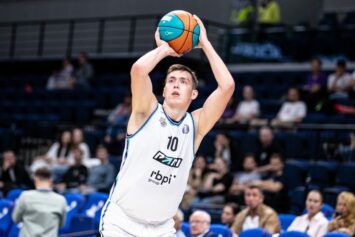 БК ЦСКА объявил о переходе Александра Чадова