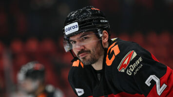 «Адмирал» усилился защитником Коледовым в результате обмена с «Авангардом»