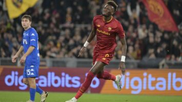 Нападающий «Ромы» Тэмми Абрахам отверг переход в «Зенит»