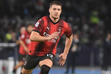 Лука Йович официально покинул «Милан»