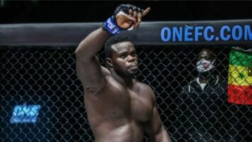 Омар Кейн не обращает внимания на словесные атаки Анатолия Малыхина перед реваншем