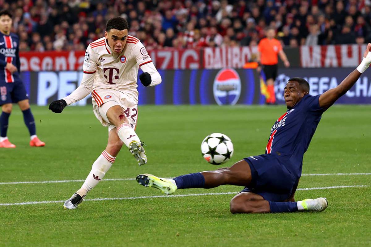 ПСЖ — Бавария