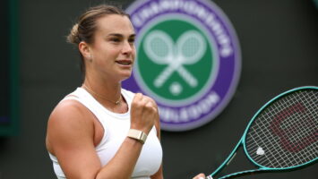 Соболенко с трудом прошла Зигемунд в четвертьфинале Уимблдона