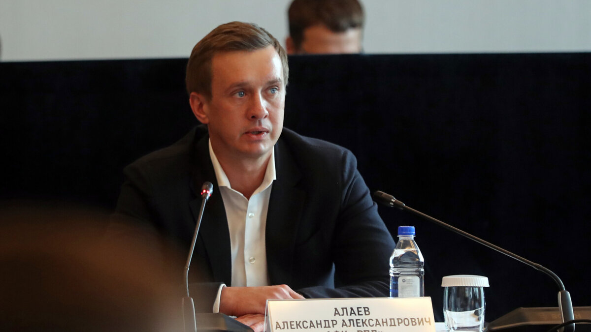 Алаев