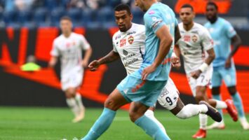 «Зенит» отыгрался с пенальти: 1:1 с ЦСКА в принципиальном дерби