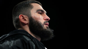 Ring Magazine назвал нового соперника Артура Бетербиева