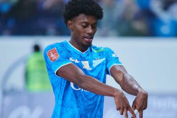 Кассьерра рассматривает уход из «Зенита» — «Севилья» проявляет интерес