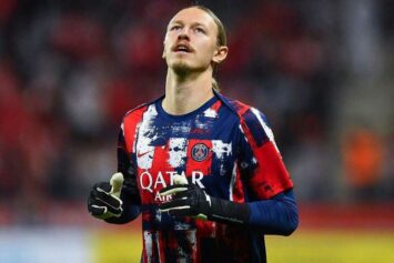 ПСЖ пока не комментирует будущее Сафонова на фоне трансфера Забарного