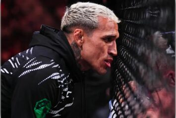 Оливейра прокомментировал потенциальный реванш с Холлоуэем