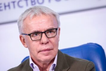 Фетисов усомнился в необходимости ужесточения лимита на легионеров в РПЛ, но поддержал потолок зарплат