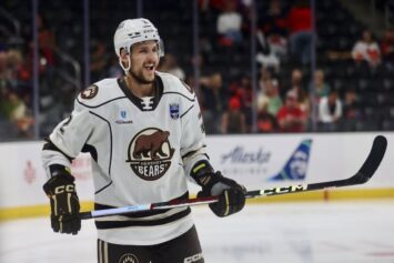 «Барыс» подписал контракт с канадским защитником Джейком Масси