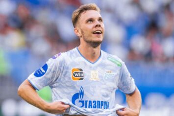 Глушенков не рассматривает вариант с «Црвеной Звездой» и хочет вернуться в «Локомотив»