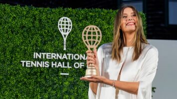 «Награда нашла героиню»: Губерниев — о включении Шараповой в Зал славы