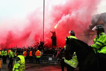 Нейросеть назвала самые громкие скандалы Лиги чемпионов XXI века: от фанатских беспорядков до финансовых интриг