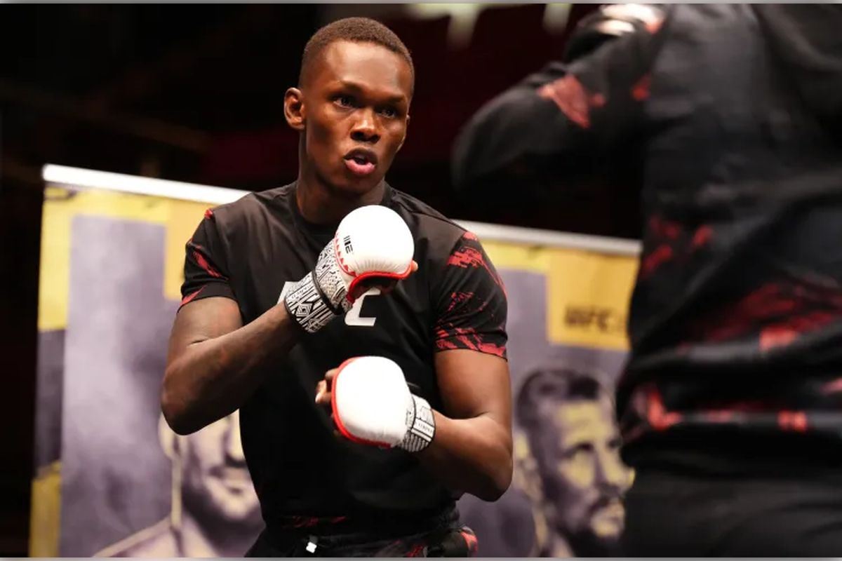 Исраэль Адесанья