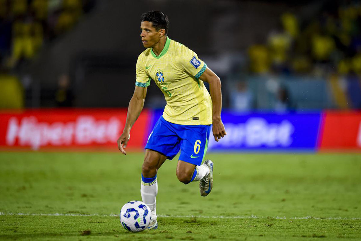 Дуглас Сантос