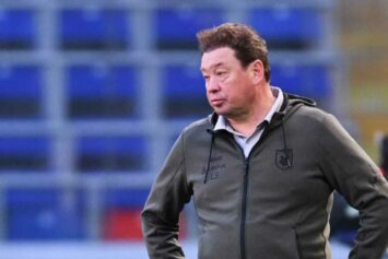 Слуцкий назвал футболиста, с которого надо брать пример