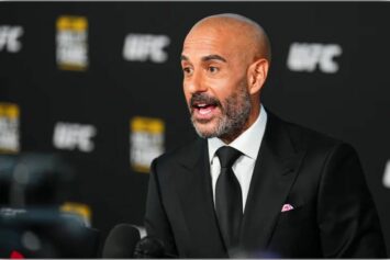 Комментатор UFC Аник озвучил свой подход к работе во время боя Канело — Кроуфорд