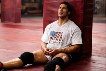 Дуэйн Джонсон стал претендентом на «Оскар» за роль в драме о легенде ММА