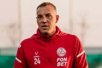 Дзюба с иронией отреагировал на слухи о возможном поединке со Смоловым