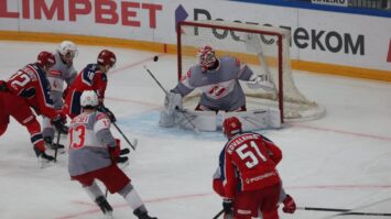 Плющев возложил вину за поражение ХК ЦСКА на тренерский штаб