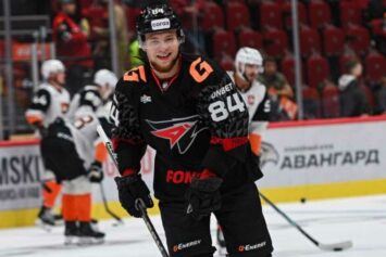 Гуляев объяснил причины крупной победы «Авангарда» над «Ак Барсом»