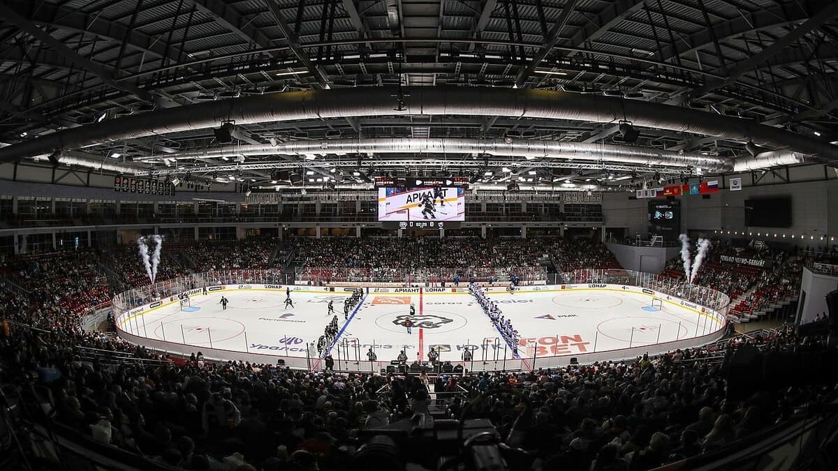 Трактор Арена