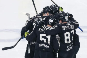 КХЛ: «Трактор» разгромил «Авангард» и остановил победное шествие омичей