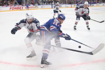 КХЛ: букмекеры оценили шансы СКА и «Торпедо» в очной встрече