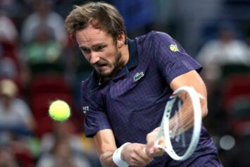 Веснина отметила стойкость Медведева после победы над Тьеном в Шанхае