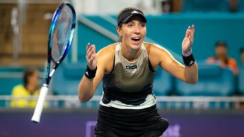 Пегула одержала волевую победу над Соболенко и вышла в финал WTA-1000 в Ухане