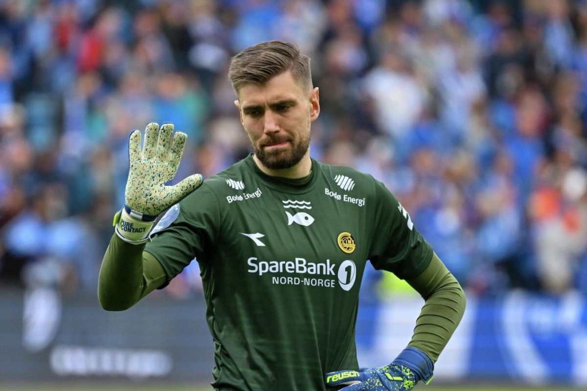 Свищев призвал не искать политику в смене спортивного гражданства Хайкина