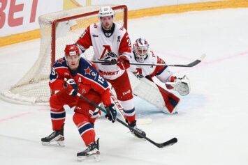 Букмекеры считают «Локомотив» фаворитом матча КХЛ против ЦСКА