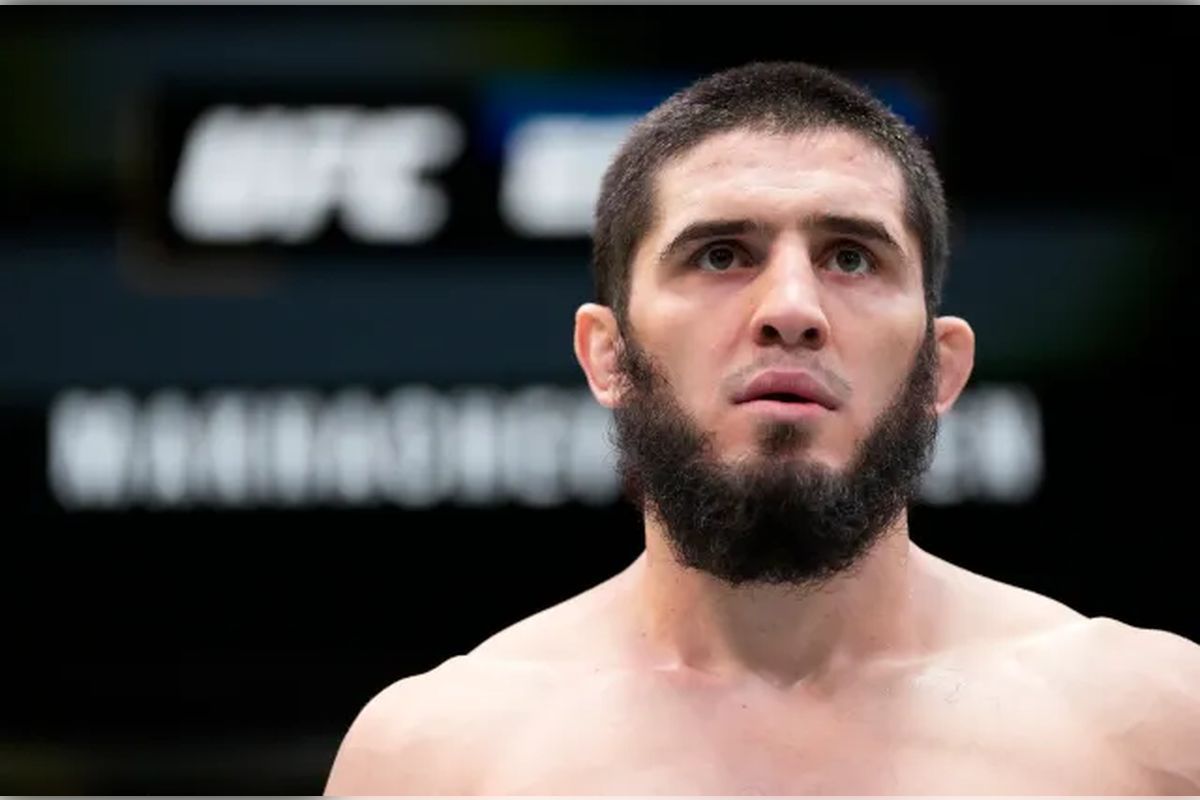 Ислам Махачев