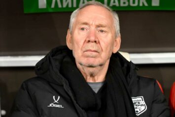 Романцев предложил снижать зарплату иностранным тренерам, не выучившим русский язык