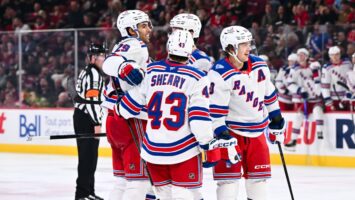 Артемий Панарин набрал 4 очка и помог «Рейнджерс» победить «Монреаль» в НХЛ